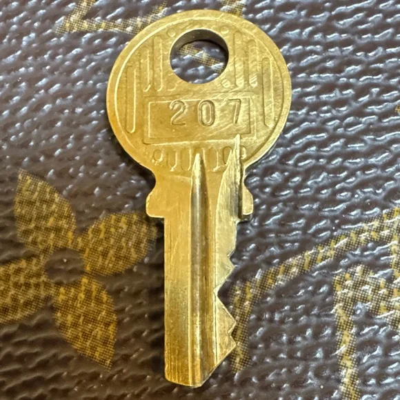 #207 Louis Vuitton Gold Lock and Key with COA - Picture 3 of 6